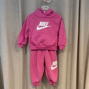 Nike Baby 18M Pink Sweatpants & Hoodie Set